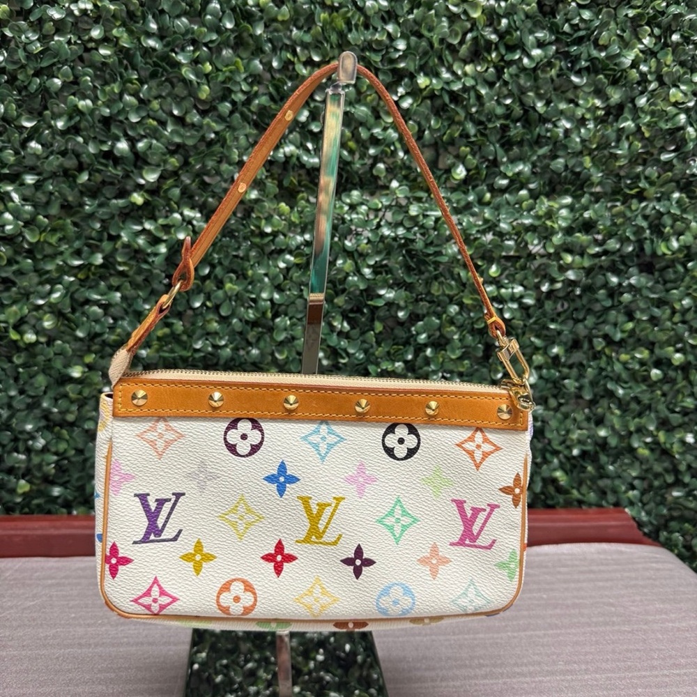 LOUIS VUITTON
Monogram Multicolor Pochette Accessories White